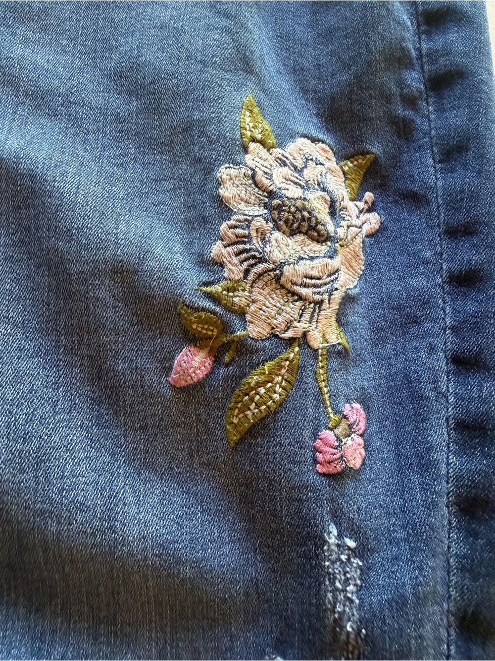 Melissa McCarthy Seven7 Embroidered Floral Distressed Cropped Jean Plus Size 20W - Picture 7 of 15